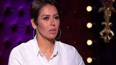 لقاء الخميسي تدعم نجوى إبراهيم بعد الكشف عن مرضها بالسرطان