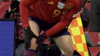 لعنة إصابات التوقف الدولي تصيب جافي في الركبة وخروجه باكياً.. والتقارير تكشف مدة غيابه