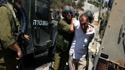 قوت الاحتلال تعتقل 45 فلسطينيا في الضفة الغربية