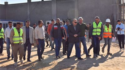 محافظ أسيوط يتفقد أعمال إنشاء مجمع إعادة تدوير المخلفات الصلبة بالغنايم بتكلفة 738 مليون جنيه