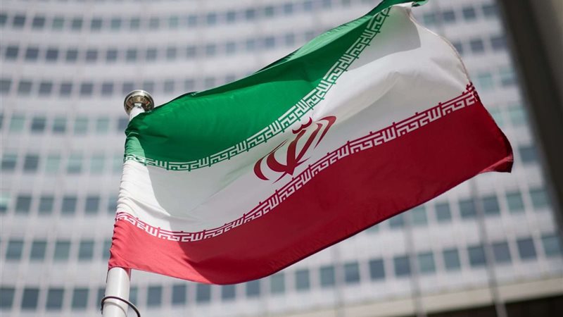 علم إيران