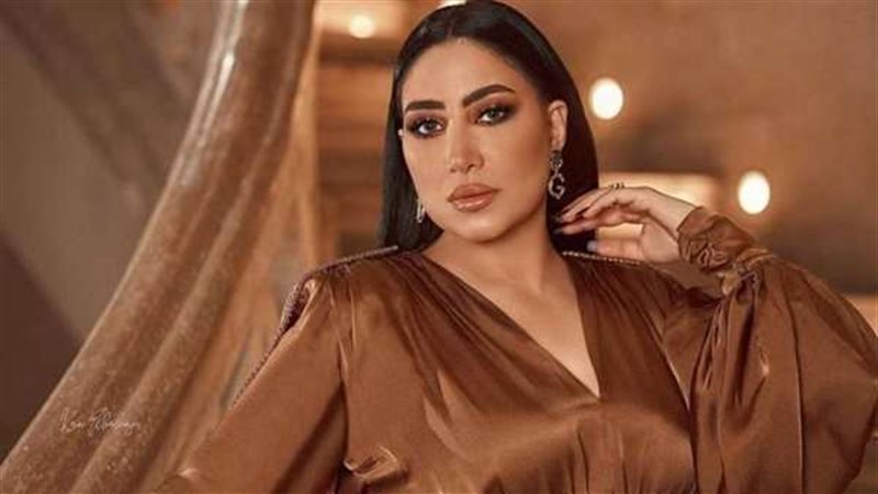 الفنانة بوسي