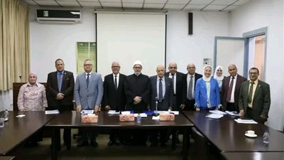 رئيس جامعة الأزهر يشيد بجهود المركز الدولي للبحوث السكانية في خدمة المجتمع