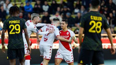 باريس سان جيرمان يستضيف موناكو في قمة الدوري الفرنسي