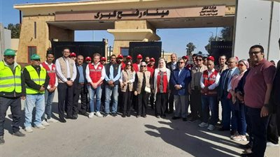 بالصور.. وزيرة التضامن الاجتماعي تتفقد شاحنات المساعدات برفح