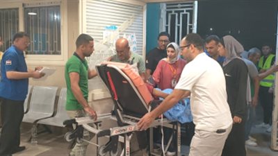وصول 5 مصابين فلسطينيين إلى مستشفى العريش لتلقي العلاج