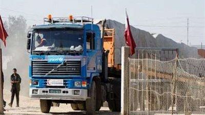 دخول 6 شاحنات وقود إلى قطاع غزة من معبر رفح  تقل 129 ألف لتر سولار و80 ألف غاز