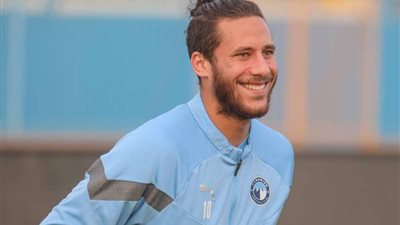خاص I بيراميدز يُغري رمضان صبحي بـ «منحة تعاقد» من أجل تجديد طموحاته
