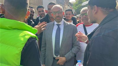 «المندوه» و«طارق» يشرفان على تحرك جماهير الزمالك لبرج العرب (صور)