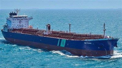 رويترز: مسلحون احتجزوا ناقلة نفط في خليج عدن