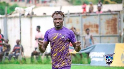 الأهلي وبيراميدز  يتصارعان للحصول على خدمات مهاجم ميدياما الغاني