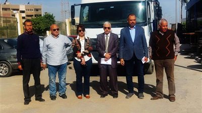 لجنة من وزارة التنمية المحلية ومحافظة أسيوط تتابع شركة مياه الشرب ومعداتها بالنزلة