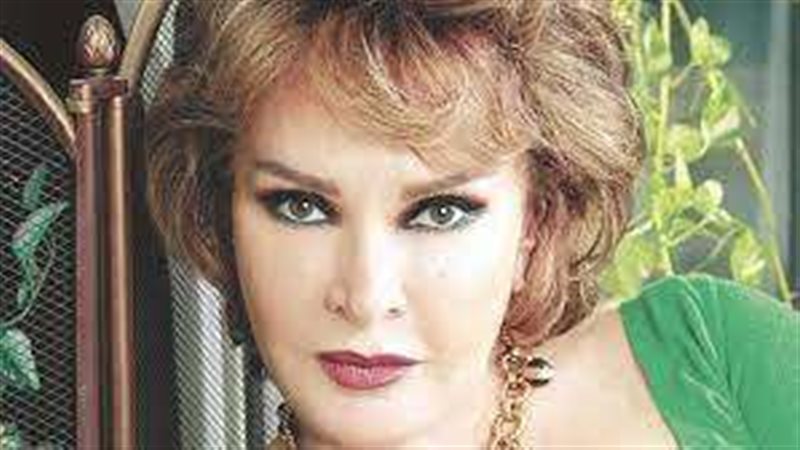 الفنانة الكبيرة صفية