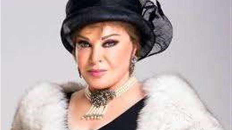 الفنانة صفية العمري