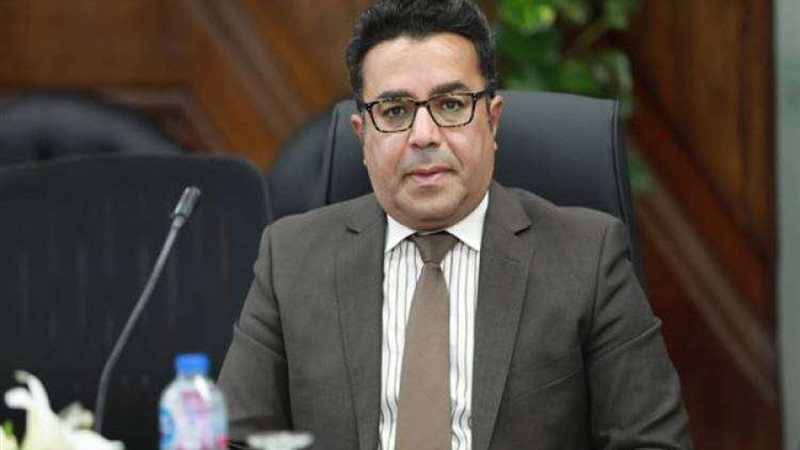 الدكتور باسل عادل