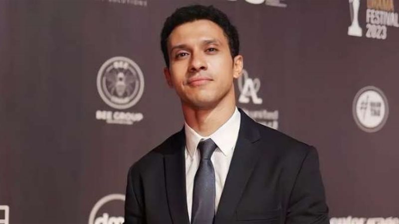 الفنان عصام عمر
