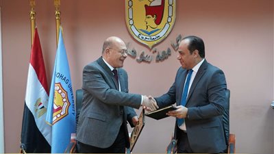 جامعة سوهاج توقع بروتوكول تعاون مع وزارة الصحة و تنشيء وحدة لرصد الأمراض المعدية