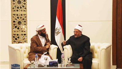 مفتي الجمهورية يستقبل وزير الأوقاف اليمني لبحث تعزيز التعاون الإفتائي