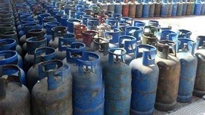 إنهاء تنفيذ قرار غلق لمخزن أنابيب غاز دون ترخيص بمدينة نصر