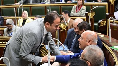 حسن عمار يشكر وزير النقل بعد استجابته لطلب عدم تداول 