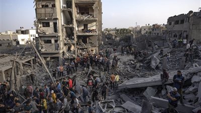 ماكرون: السفينة «ديكسمود» تدعم جهود الاستجابة لحالة الطوارئ الإنسانية فى غزة