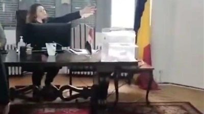 توافد المصريين للتصويت في الانتخابات الرئاسية ببوخارست