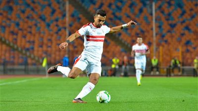 لاعبو الزمالك يحتفلون بعيد ميلاد أوباما
