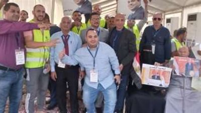 اقبال أبناء الجالية المصرية بجدة على اللجان لأدلاء بأصواتهم