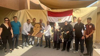 توافد الجالية المصرية في دبي للتصويت بالانتخابات الرئاسية