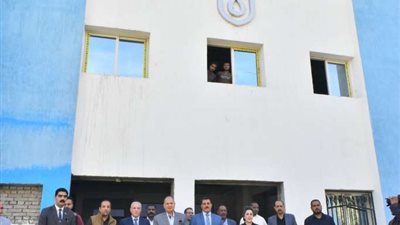 محافظ أسيوط يتفقد التشطيبات النهائية لوحدة طب أسرة الغريب