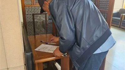 المصريون في قطر يدلون بأصواتهم ثالث أيام الانتخابات الرئاسية.. فيديو