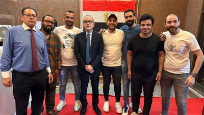 سفير مصر بالإمارات يستقبل وفد حزب مصر أكتوبر للاطمئنان على سير العملية الانتخابية