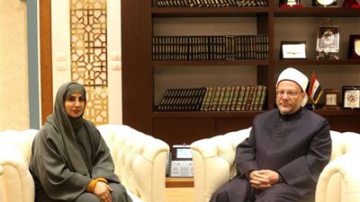 مفتي الجمهورية يستقبل مديرة المكتب الكويتي للمشروعات الخيرية بالقاهرة ويبحثان سبل التعاون