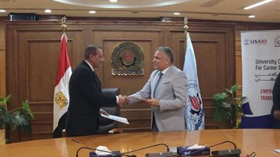 برتوكول بين جامعة السويس وموانئ البحر الاحمر لتبادل البرامج التدريبية