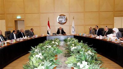 وزير النقل يوجه بضرورة التدعيم الدائم بأحدث أنواع الأتوبيسات