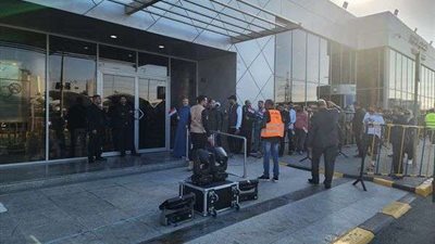 توافد الناخبين على سفارة مصر فى هولندا لليوم الثانى للتصويت في الانتخابات الرئاسية