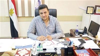 رئيس جهاز العبور يبحث مقترحات وطلبات سكان الحي السابع وتطوير الطرق والمرافق