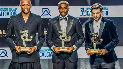 بعد فوزه بالكالتشيو .. نابولي يتصدر جوائز الأفضل في الدوري الإيطالي