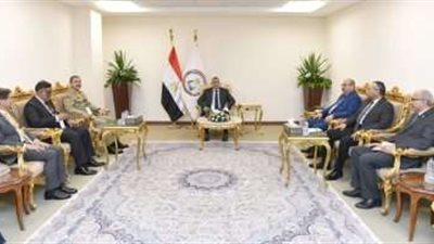 وزير الإنتاج يؤكد على العلاقات التاريخية بين مصر وباكستان