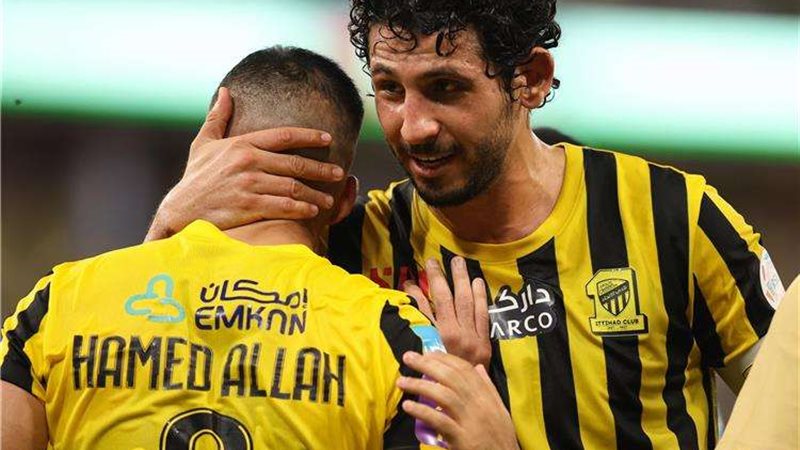 لاعبي نادي أتحاد