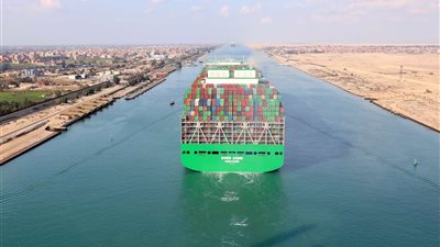 رئيس هيئة قناة السويس: عدم تأثر حركة الملاحة وعبور جميع السفن القادمة بشكلها المعتاد