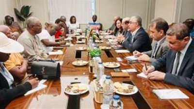 رئيس اقتصادية قناة السويس يلتقى بوفد من هيئة الموانئ الغانية