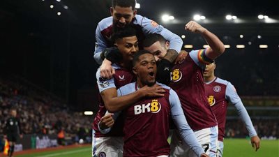 إيمري يعلن تشكيل أستون فيلا لمواجهة أرسنال في البريميرليج