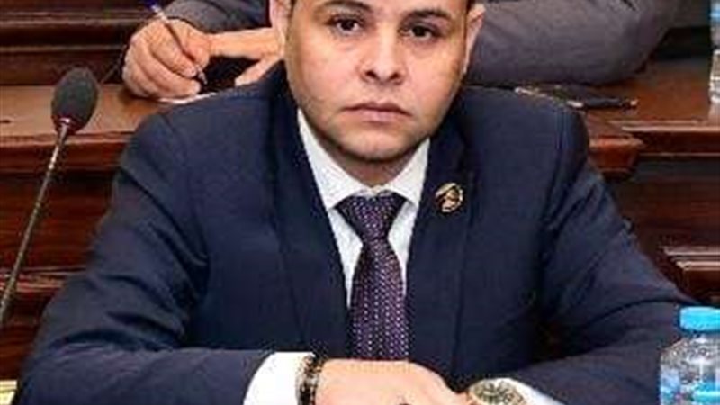 النائب مدحت الكمار