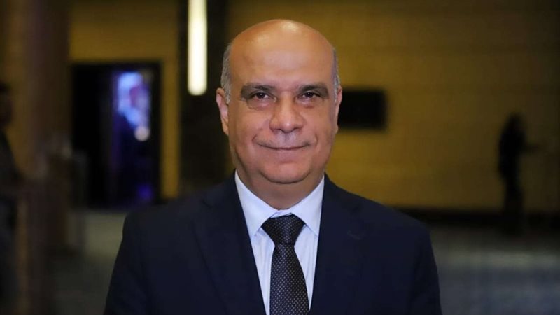 نادر الداجن، أمين