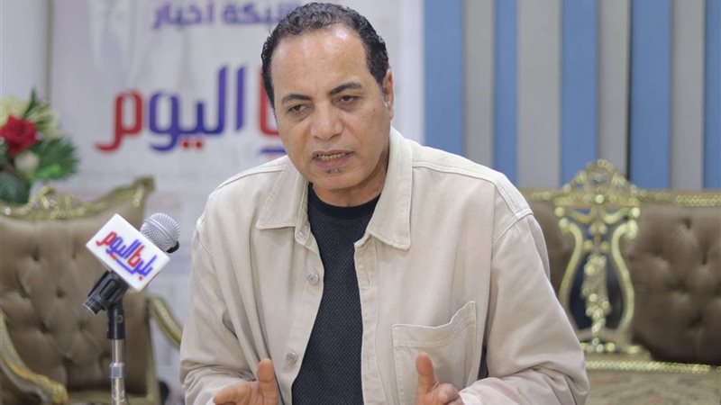 الكاتب الصحفي جمال