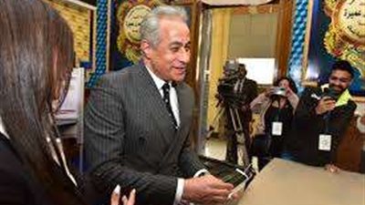 وزير العمل يُدلي بصوته في الانتخابات الرئاسية 2024 بمصر الجديدة