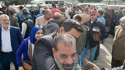 قيادات العمال بأمانات تحالف الأحزاب المصرية وحزب أراده جيل يدلون بأصواتهم في انتخابات رئاسة الجمهورية