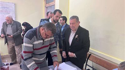 رئيس حزب المؤتمر يدلي بصوته في الانتخابات الرئاسيه 2024.. ويثمن احتشاد المصريين أمام اللجان