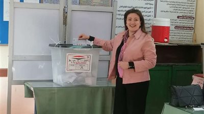 النائبة سماء سليمان تدلي بصوتها في الانتخابات الرئاسية
